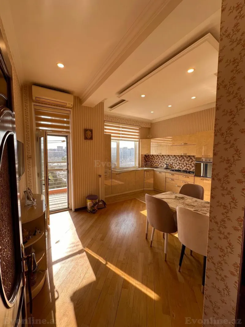 Satılır 4 otaqlı Mənzil Yeni tikili 170 m² Elmlər Akademiyası m. - şəkil 16