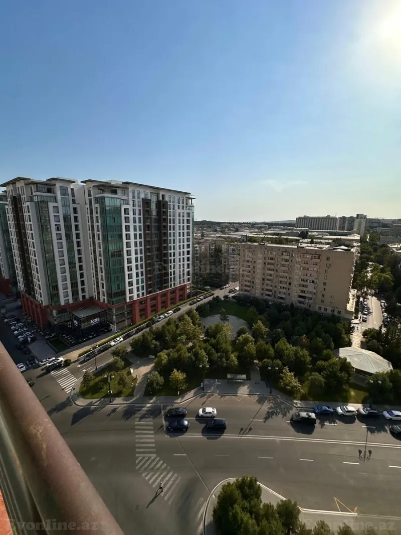 Satılır 4 otaqlı Mənzil Yeni tikili 170 m² Elmlər Akademiyası m. - şəkil 22