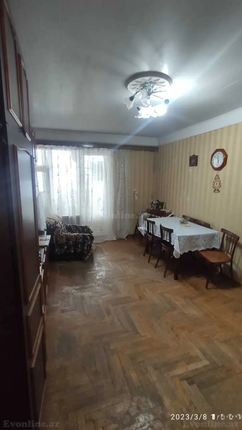 4 otaqlı Mənzil 100 m² Gənclik m. Satılır
