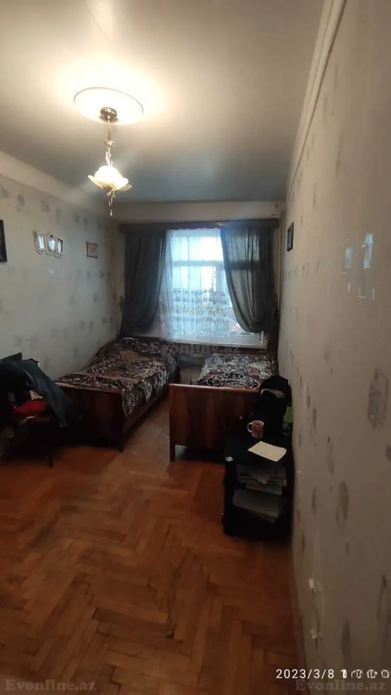 Satılır 4 otaqlı Mənzil Köhnə tikili 100 m² Gənclik m. - şəkil 12