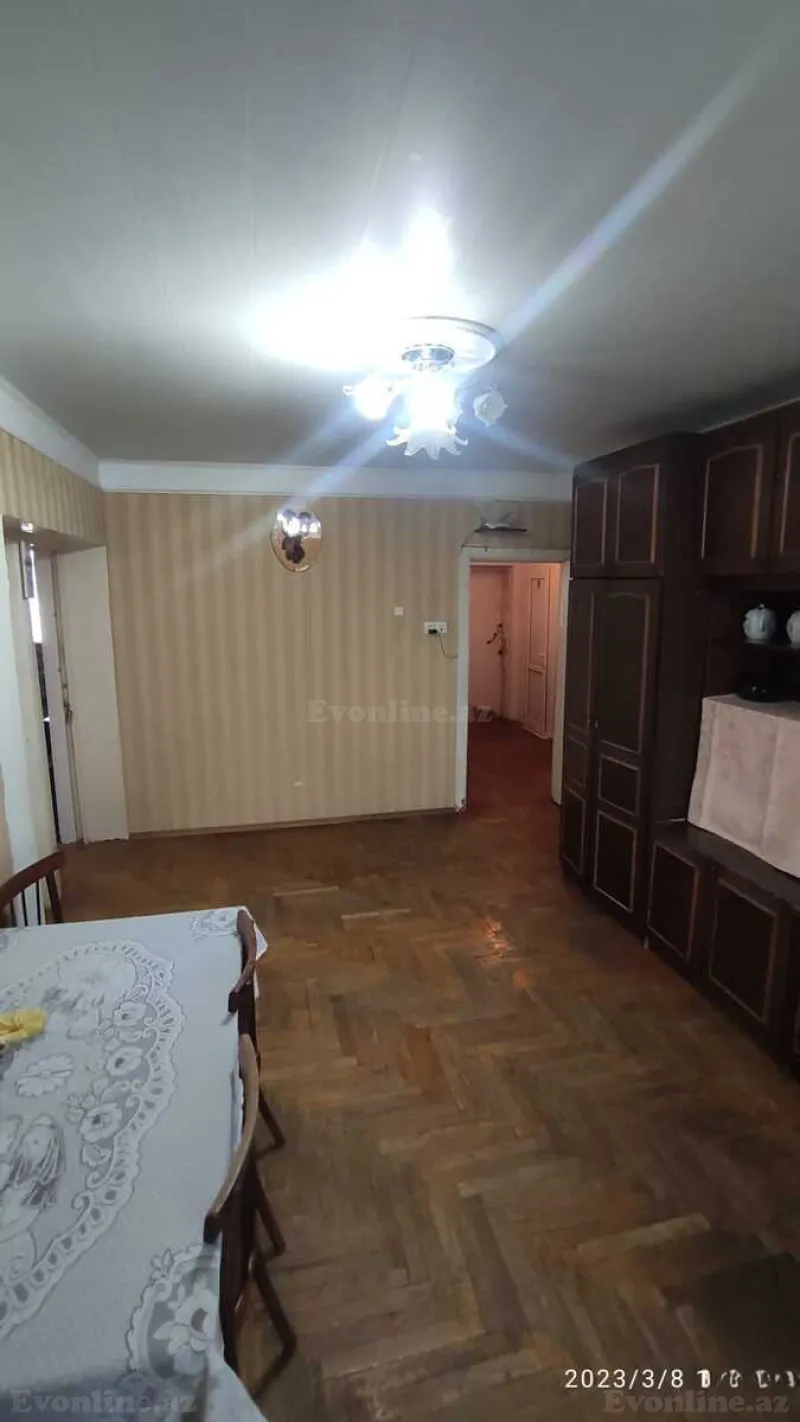 Satılır 4 otaqlı Mənzil Köhnə tikili 100 m² Gənclik m. - şəkil 14
