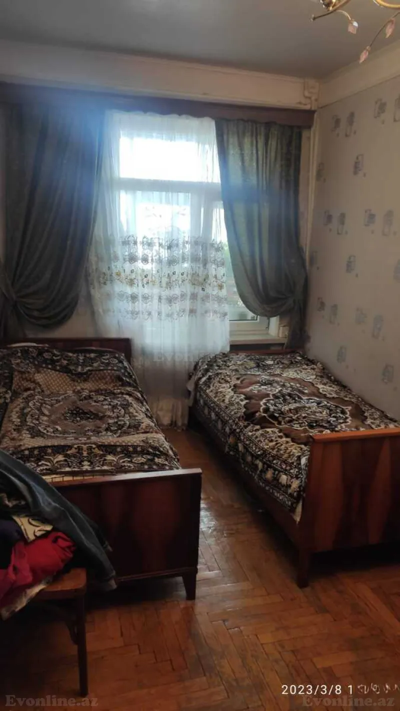 Satılır 4 otaqlı Mənzil Köhnə tikili 100 m² Gənclik m. - şəkil 25