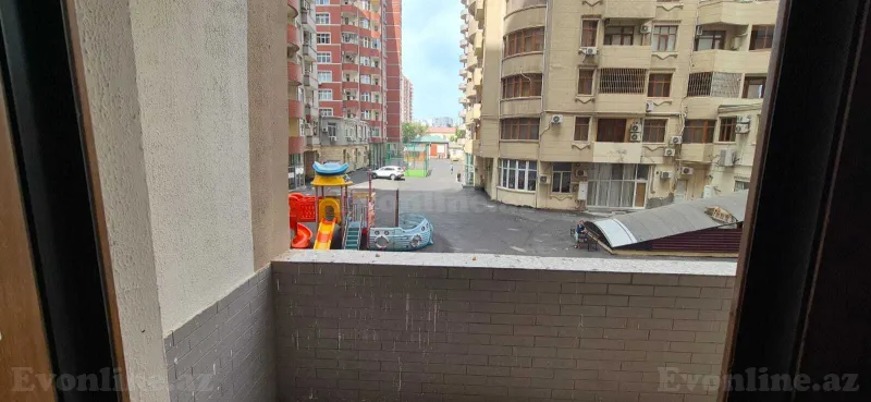 Satılır 3 otaqlı Mənzil Yeni tikili 137 m² 28 May m. - şəkil 13