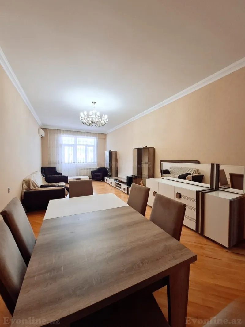 Satılır 3 otaqlı Mənzil Yeni tikili 135 m² Qara Qarayev m.