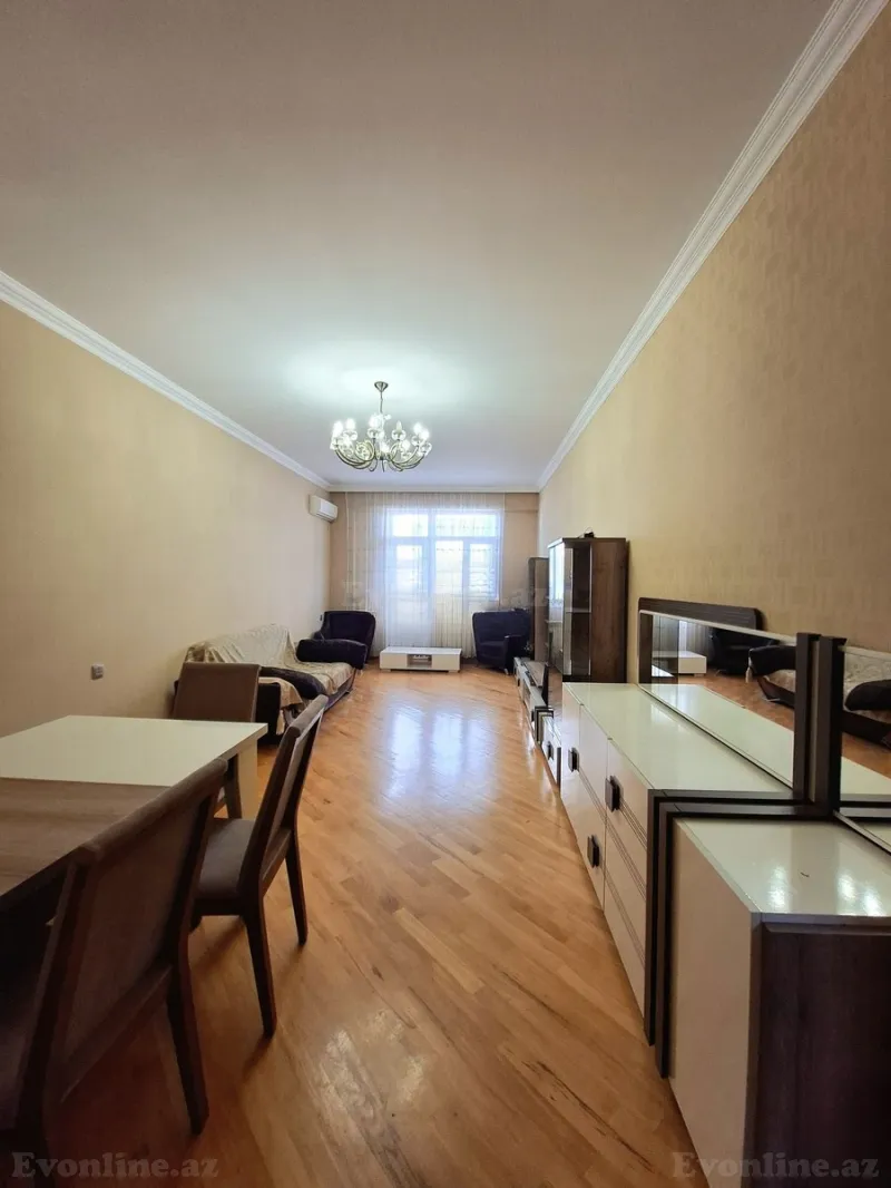 Satılır 3 otaqlı Mənzil Yeni tikili 135 m² Qara Qarayev m. - şəkil 2