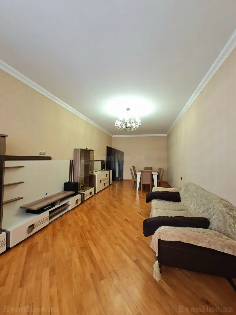 Satılır 3 otaqlı Mənzil Yeni tikili 135 m² Qara Qarayev m. - şəkil 3