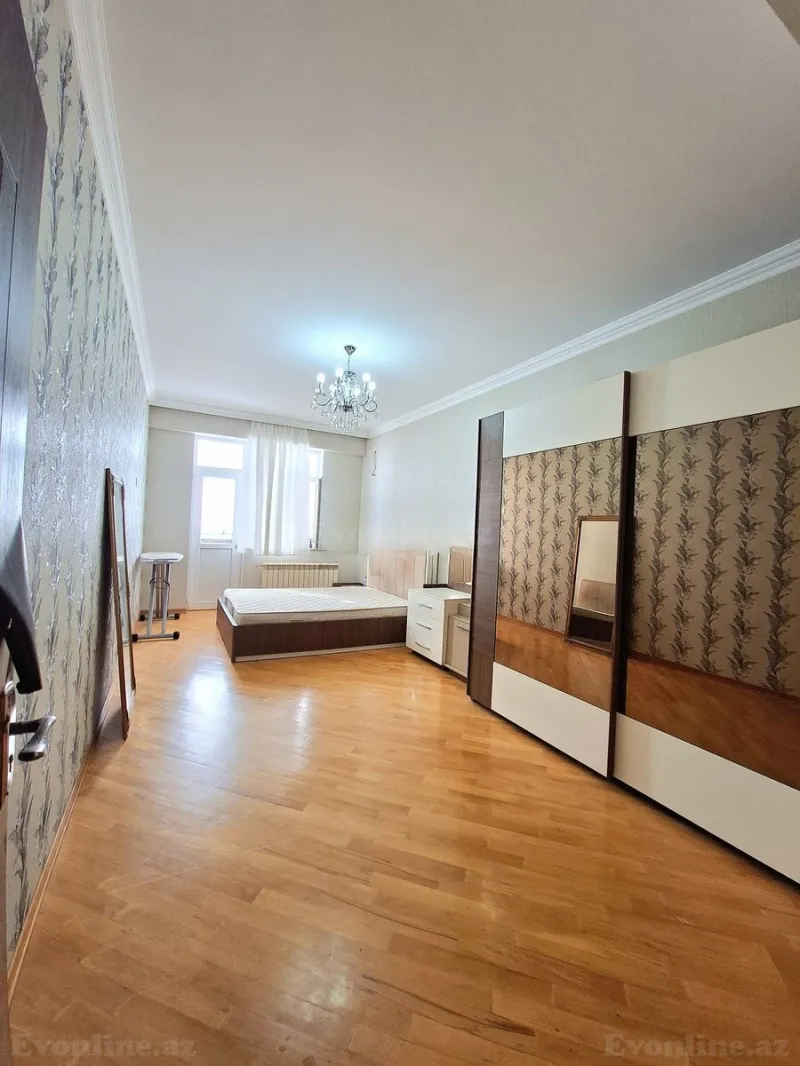 Satılır 3 otaqlı Mənzil Yeni tikili 135 m² Qara Qarayev m. - şəkil 9