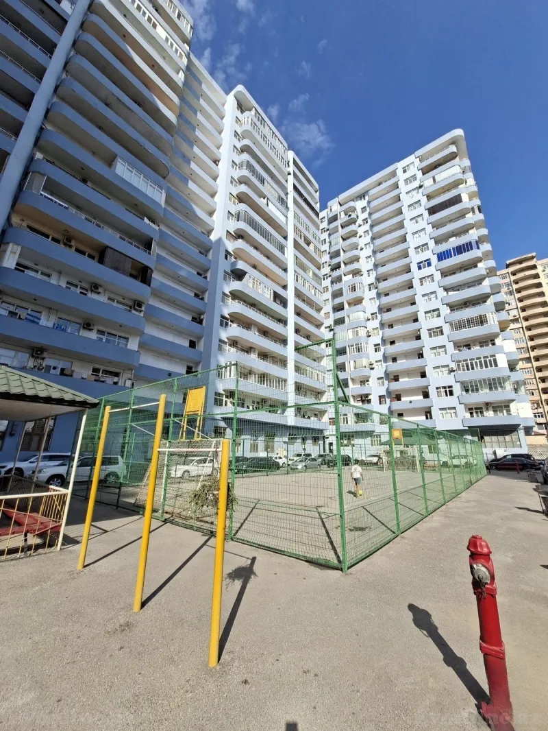 Satılır 3 otaqlı Mənzil Yeni tikili 135 m² Qara Qarayev m. - şəkil 13