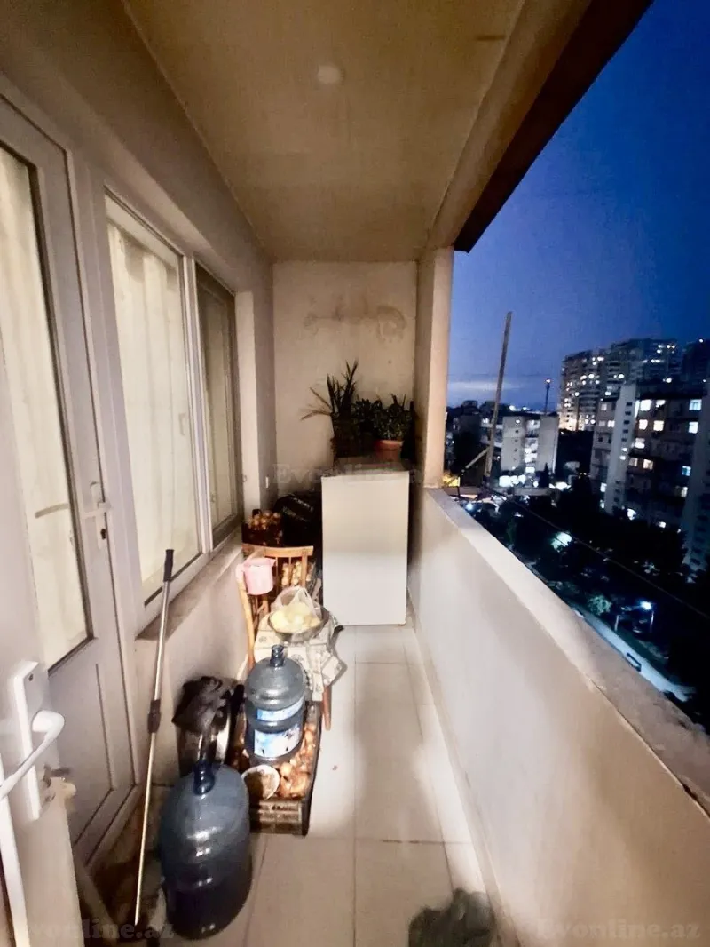 Satılır 3 otaqlı Mənzil Köhnə tikili 90 m² Neftçilər m. - şəkil 6