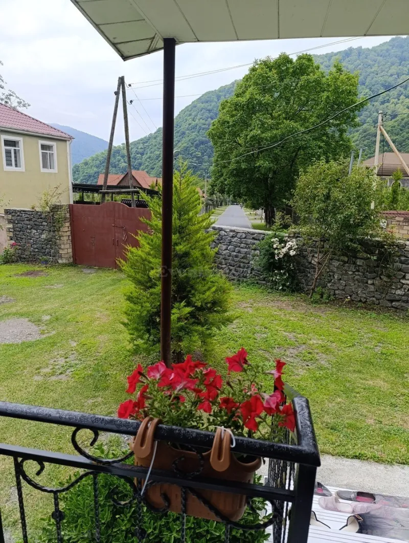 Kirayə verilir 5 otaqlı Həyət evi 160 m² Qax - şəkil 8