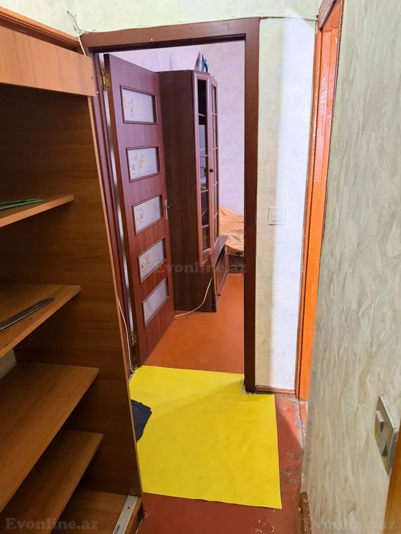 Kirayə verilir 2 otaqlı Mənzil Köhnə tikili 30 m² 8 Noyabr m. - şəkil 6