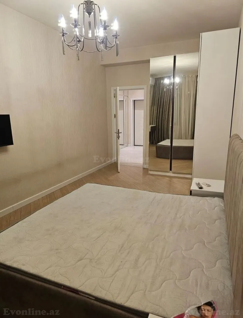 Satılır 2 otaqlı Mənzil Yeni tikili 62 m² 4-cü mikrorayon - şəkil 3