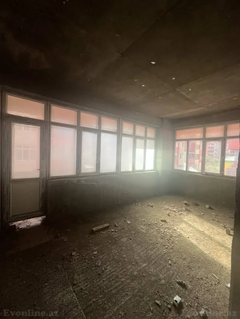 Satılır 3 otaqlı Mənzil Yeni tikili 135 m² 8-ci kilometr - şəkil 3