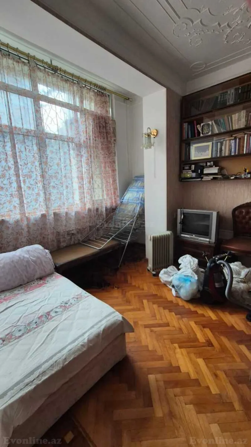 Kirayə verilir 3 otaqlı Mənzil Köhnə tikili 80 m² Nizami m. - şəkil 5
