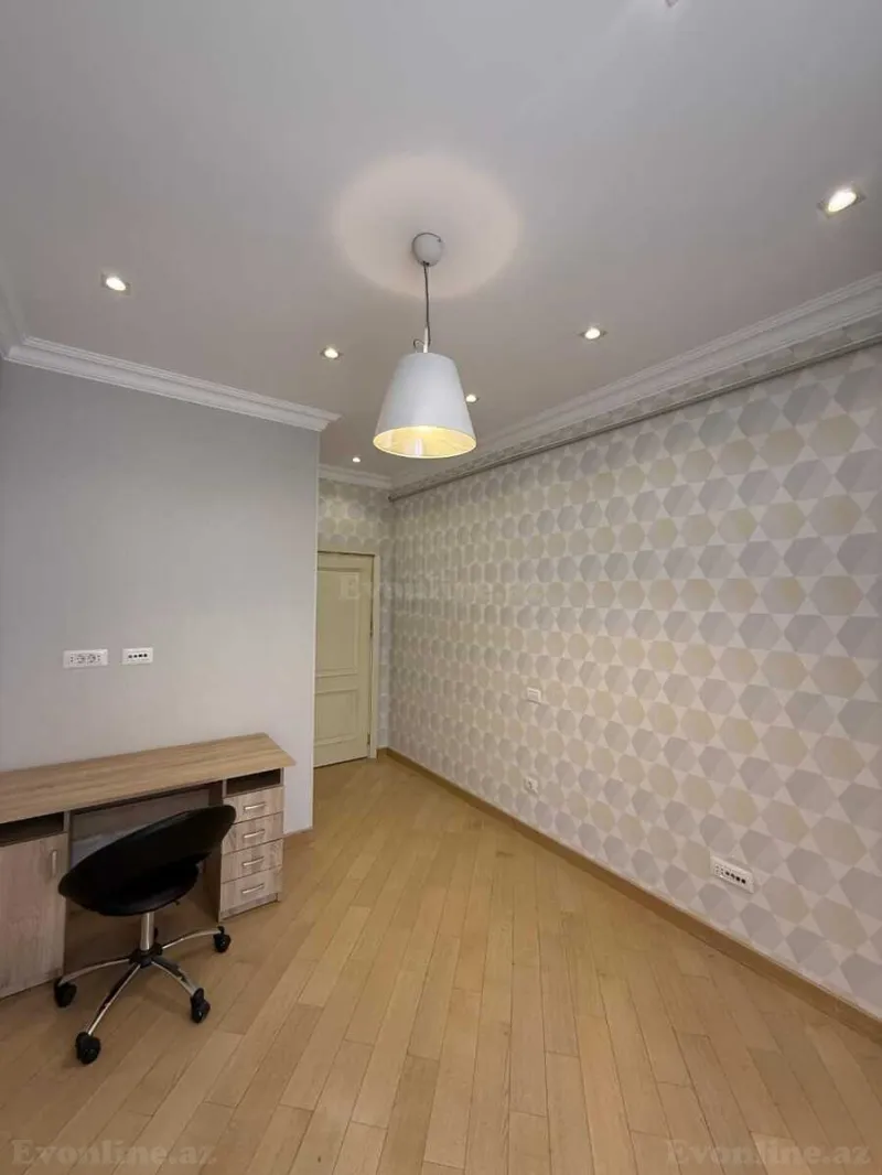 Satılır 2 otaqlı Mənzil Köhnə tikili 45 m² Elmlər Akademiyası m. - şəkil 2