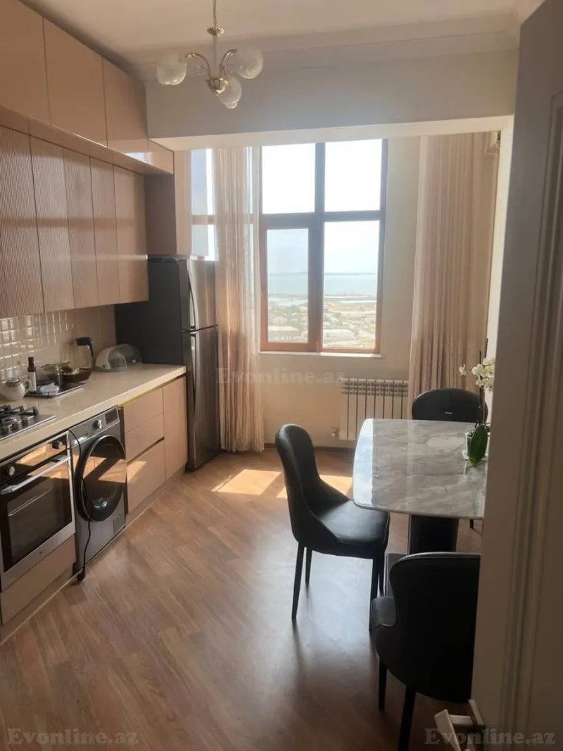 Kirayə verilir 2 otaqlı Mənzil Yeni tikili 90 m² Səbail r. - şəkil 6