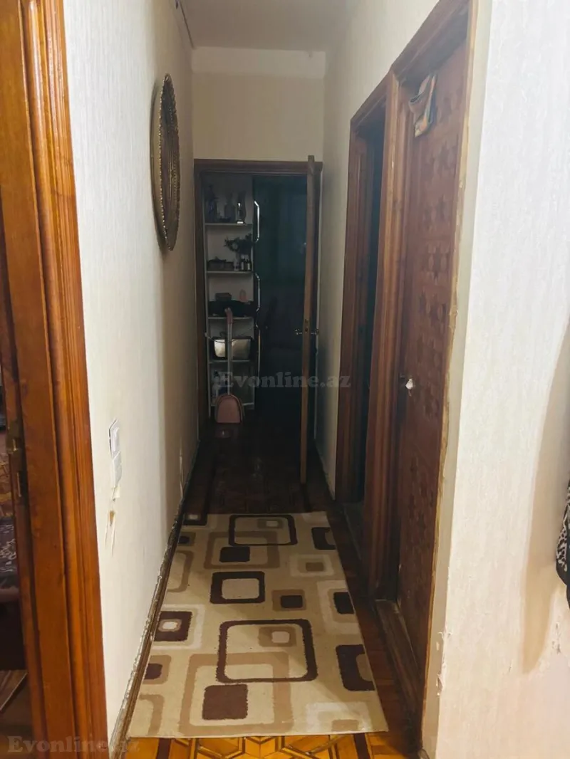 Satılır 5 otaqlı Mənzil Köhnə tikili 130 m² Yeni Yasamal - şəkil 9