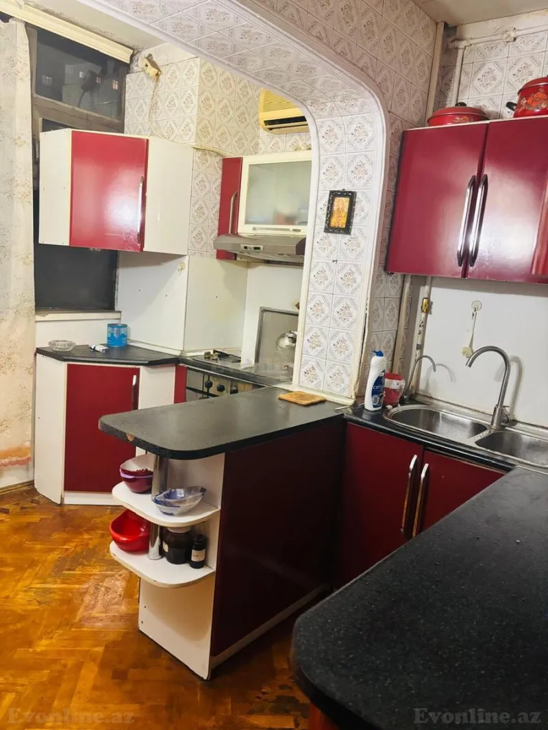 Satılır 5 otaqlı Mənzil Köhnə tikili 130 m² Yeni Yasamal - şəkil 15