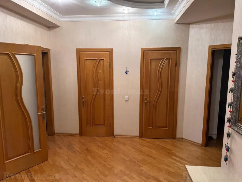Kirayə verilir 3 otaqlı Mənzil Yeni tikili 100 m² İnşaatçılar m. - şəkil 4