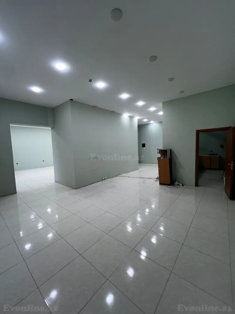Kirayə verilir Obyekt 175 m² İnşaatçılar m. - şəkil 3