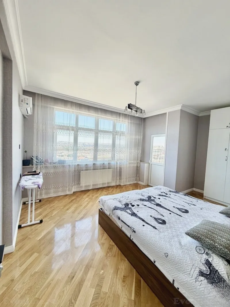 Satılır 3 otaqlı Mənzil Yeni tikili 135 m² Nəriman Nərimanov m. - şəkil 3
