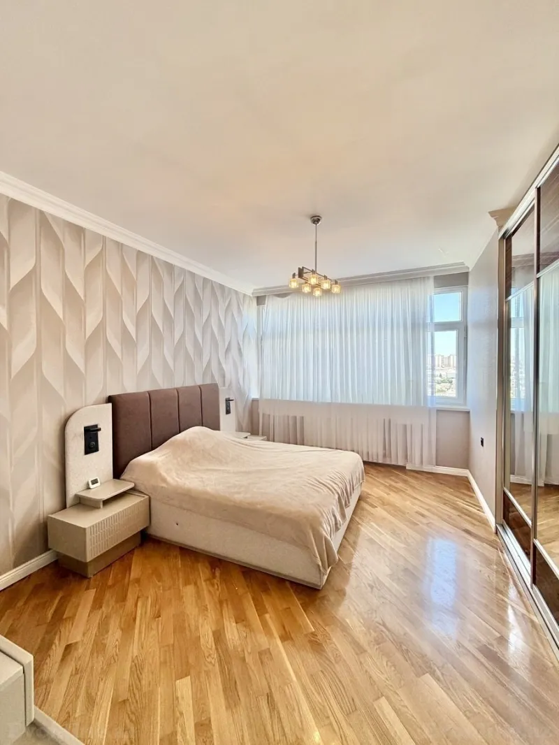 Satılır 3 otaqlı Mənzil Yeni tikili 135 m² Nəriman Nərimanov m. - şəkil 5