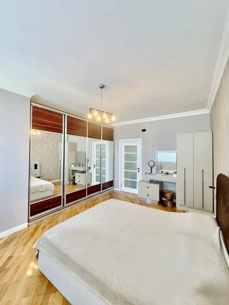 Satılır 3 otaqlı Mənzil Yeni tikili 135 m² Nəriman Nərimanov m. - şəkil 6