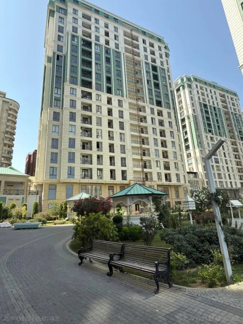 Satılır 3 otaqlı Mənzil Yeni tikili 135 m² Gənclik m.