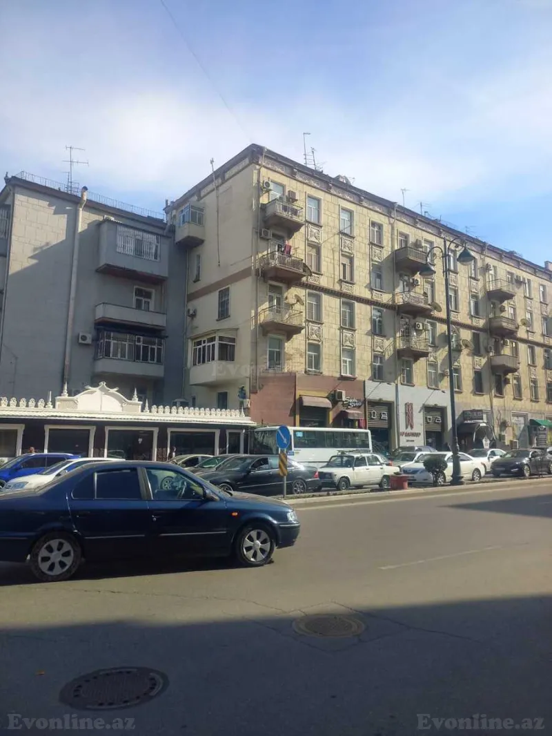 Obyekt 274 m² Nəsimi r. Satılır