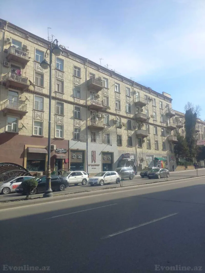 Satılır Obyekt 274 m² Nəsimi r. - şəkil 5