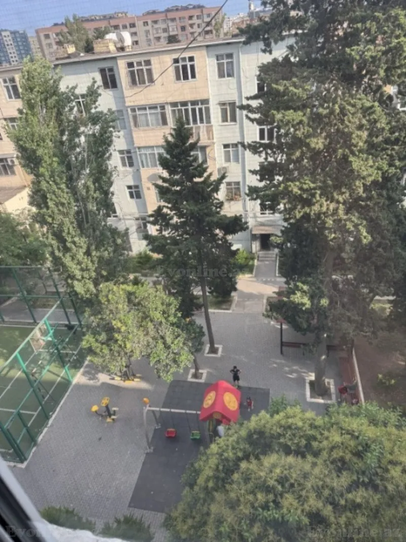 Satılır 2 otaqlı Mənzil Köhnə tikili 60 m² 4-cü mikrorayon - şəkil 4