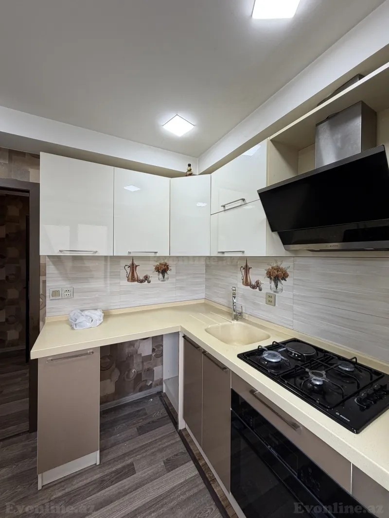 Satılır 3 otaqlı Mənzil Köhnə tikili 75 m² Gənclik m. - şəkil 9