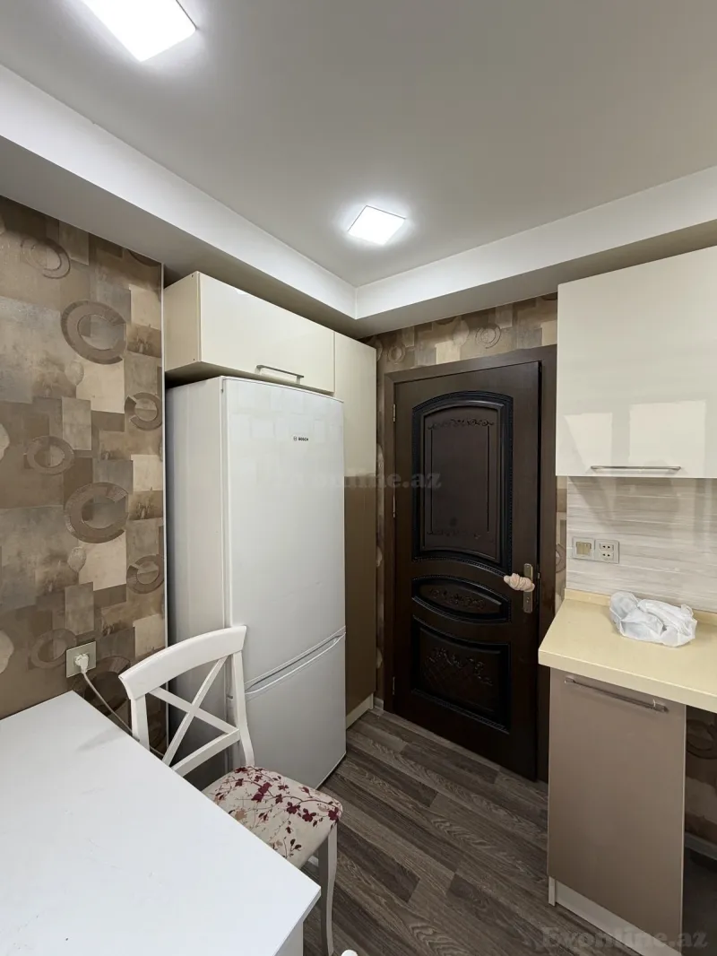 Satılır 3 otaqlı Mənzil Köhnə tikili 75 m² Gənclik m. - şəkil 11