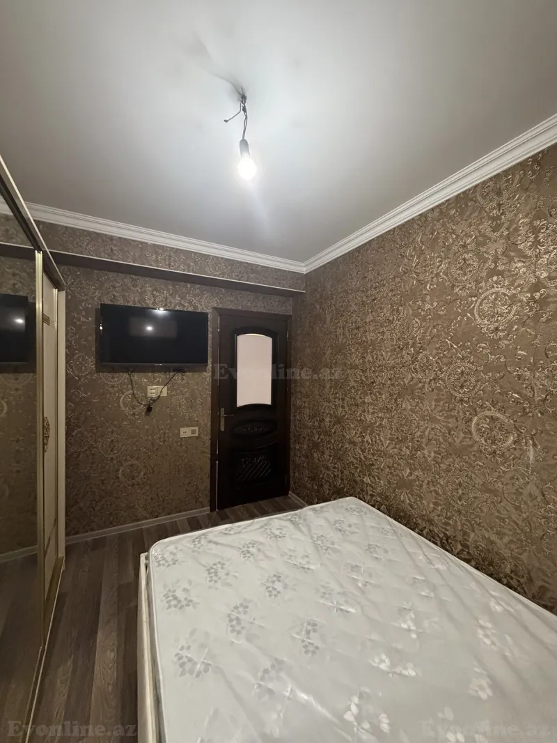 Satılır 3 otaqlı Mənzil Köhnə tikili 75 m² Gənclik m. - şəkil 13