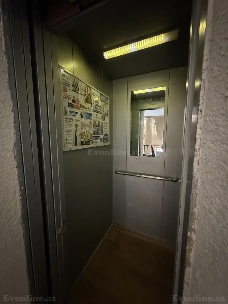 Satılır 3 otaqlı Mənzil Köhnə tikili 75 m² Gənclik m. - şəkil 29