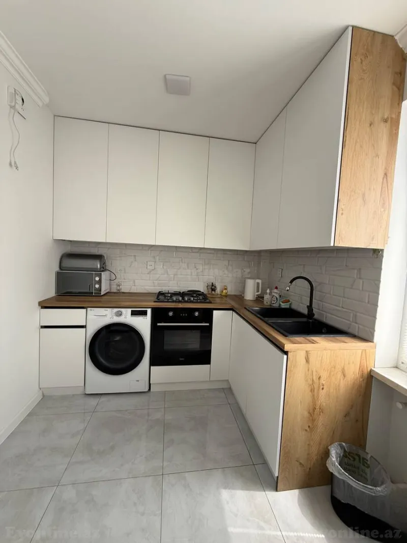 Satılır 2 otaqlı Mənzil Köhnə tikili 70 m² Nərimanov r. - şəkil 8
