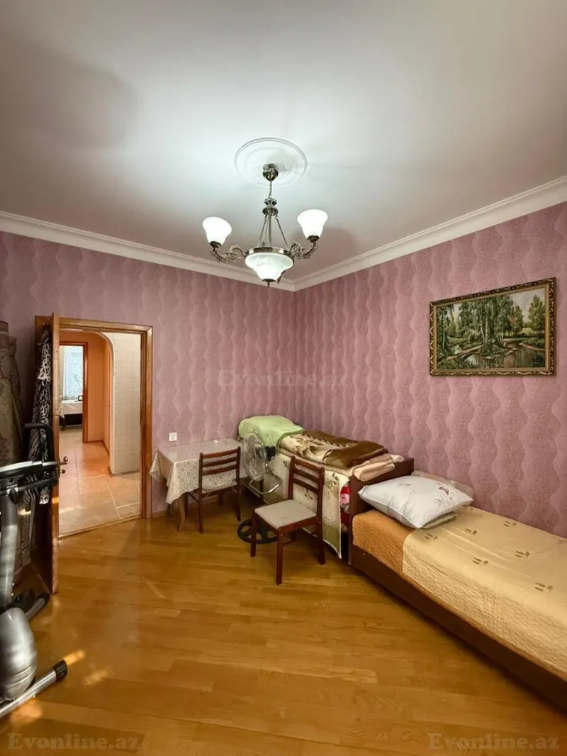 Satılır 3 otaqlı Mənzil Köhnə tikili 95 m² Yasamal r. - şəkil 5