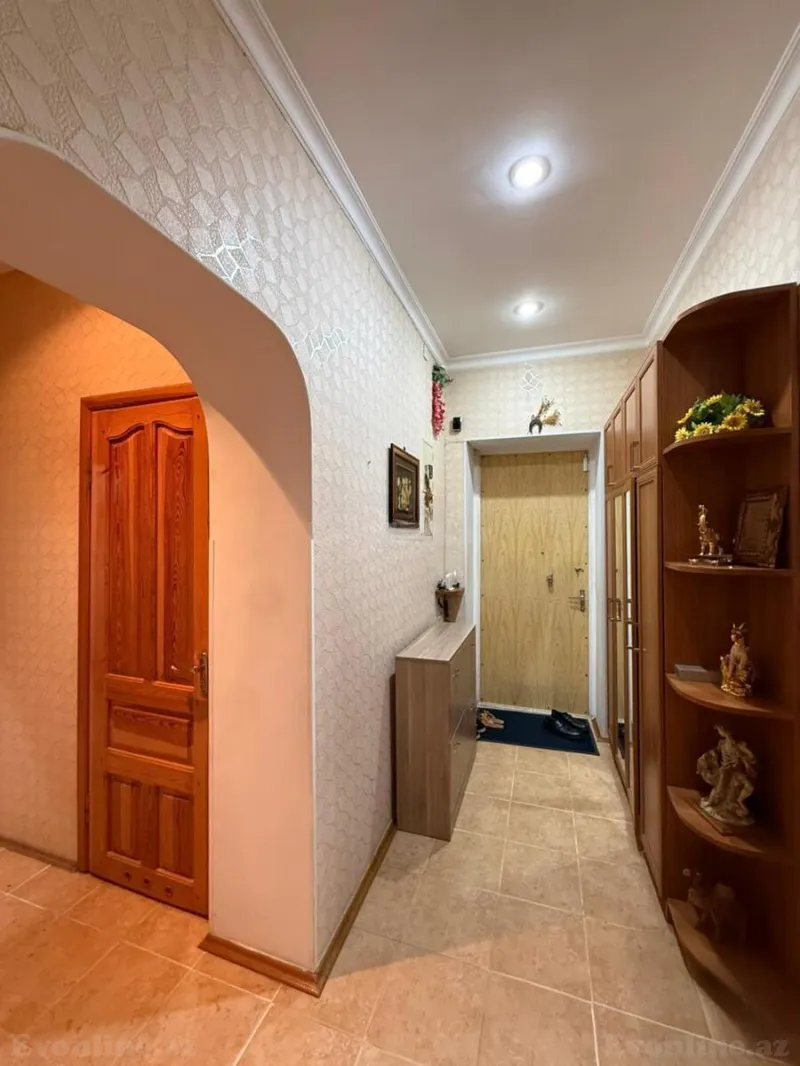 Satılır 3 otaqlı Mənzil Köhnə tikili 95 m² Yasamal r. - şəkil 8