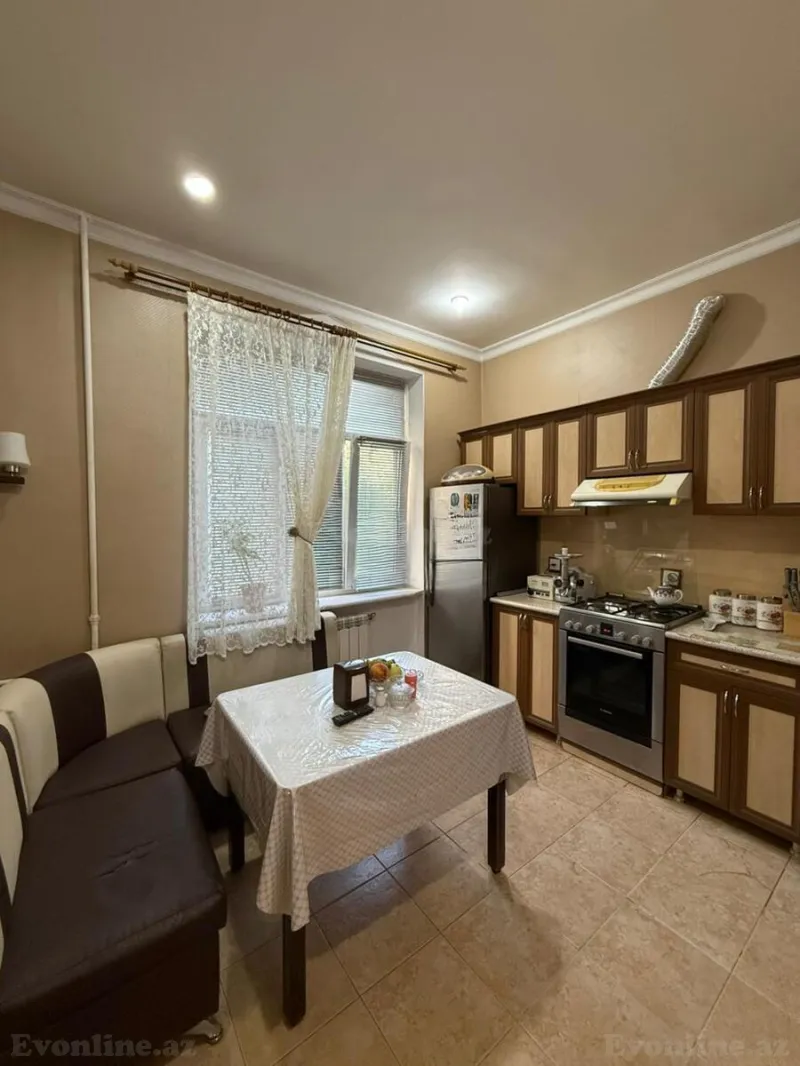 Satılır 3 otaqlı Mənzil Köhnə tikili 95 m² Yasamal r. - şəkil 13