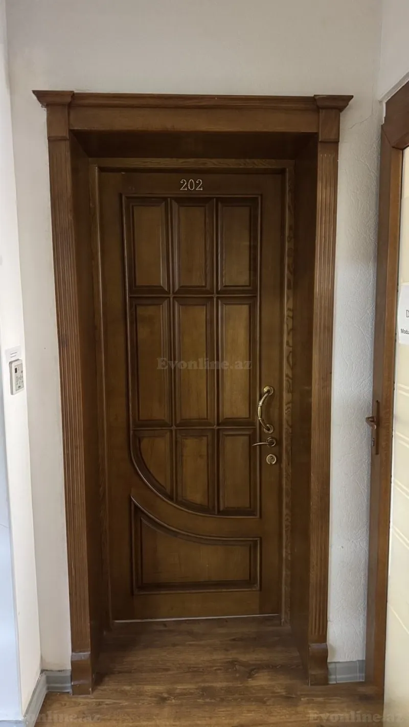 4 otaqlı Ofis 90 m² Nizami m. Kirayə verilir