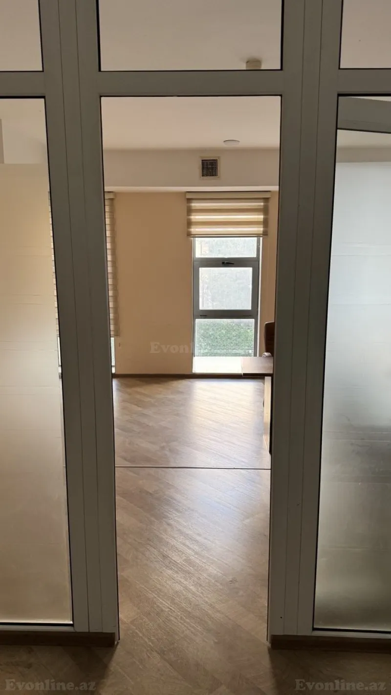 Kirayə verilir Ofis 90 m² Nizami m. - şəkil 3