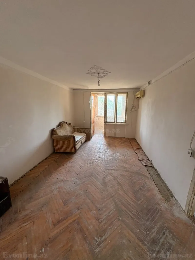 Satılır 2 otaqlı Mənzil Köhnə tikili 55 m² Elmlər Akademiyası m. - şəkil 2