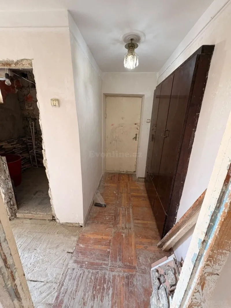 Satılır 2 otaqlı Mənzil Köhnə tikili 55 m² Elmlər Akademiyası m. - şəkil 4