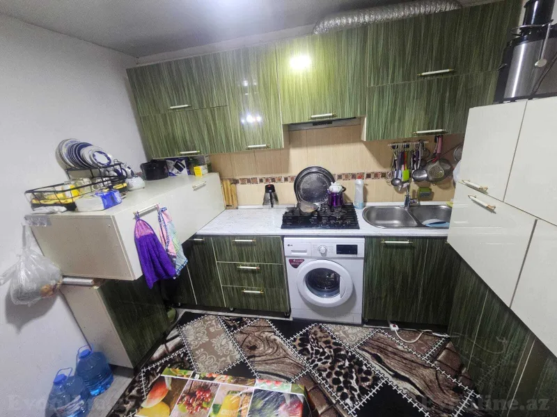 Satılır 2 otaqlı Mənzil Köhnə tikili 60 m² İnşaatçılar m. - şəkil 4