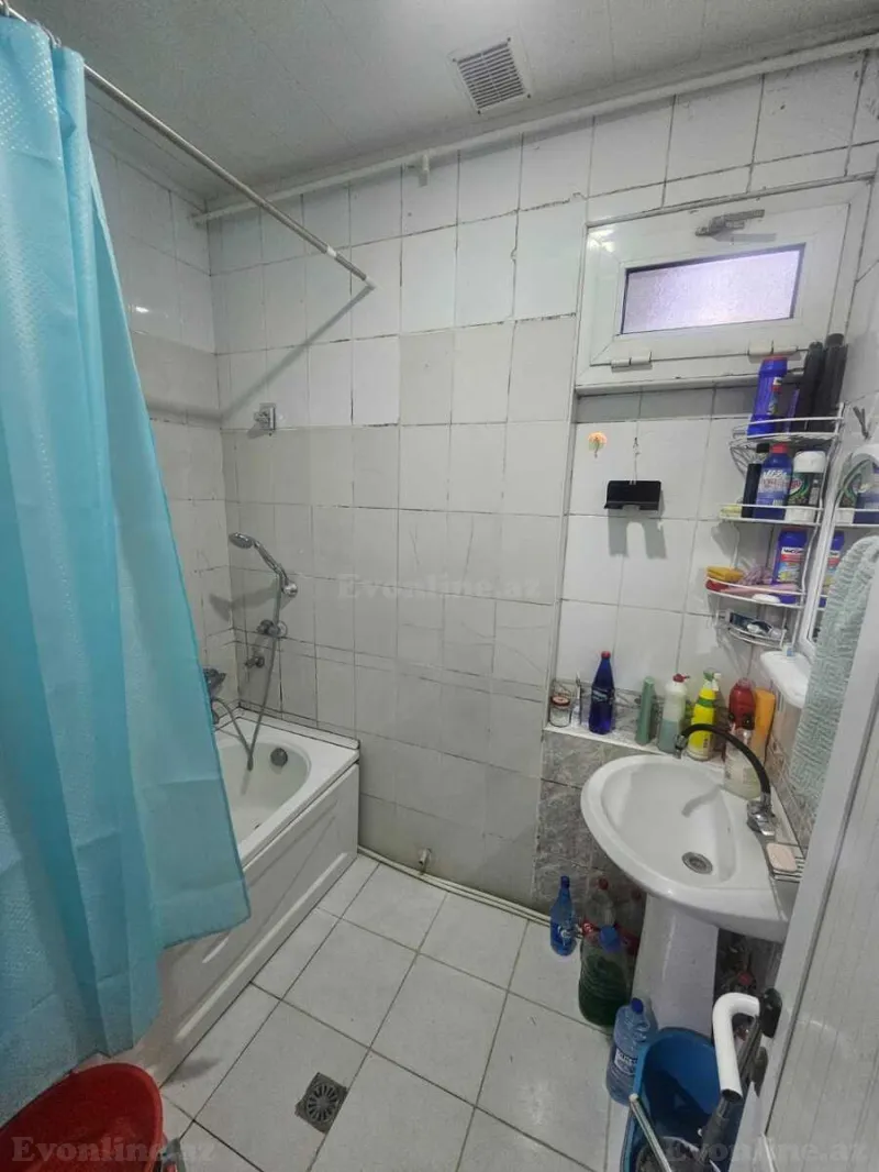 Satılır 2 otaqlı Mənzil Köhnə tikili 60 m² İnşaatçılar m. - şəkil 9