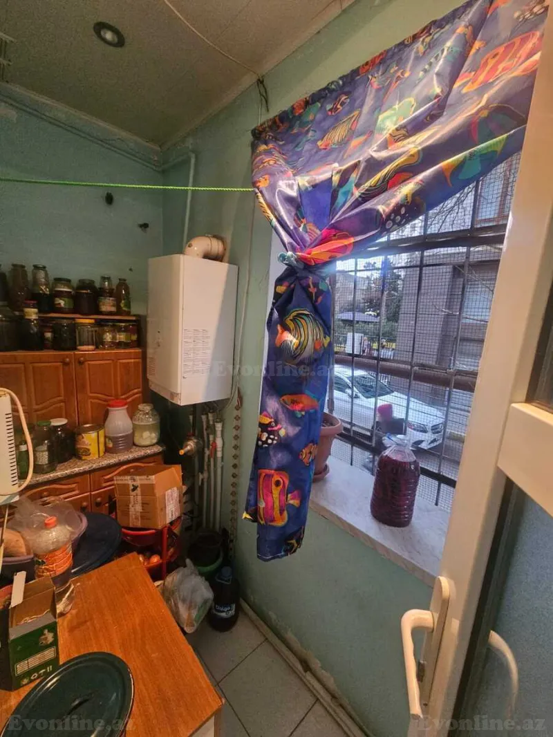 Satılır 2 otaqlı Mənzil Köhnə tikili 60 m² İnşaatçılar m. - şəkil 10