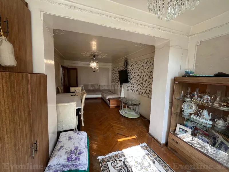 Satılır 3 otaqlı Mənzil Köhnə tikili 70 m² Nəsimi r. - şəkil 3