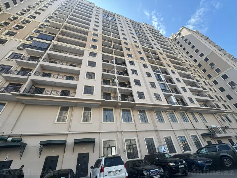 Satılır 3 otaqlı Mənzil Yeni tikili 90 m² 8 Noyabr m.