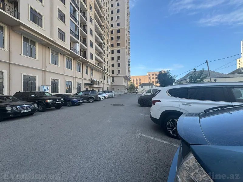 Satılır 3 otaqlı Mənzil Yeni tikili 90 m² 8 Noyabr m. - şəkil 2