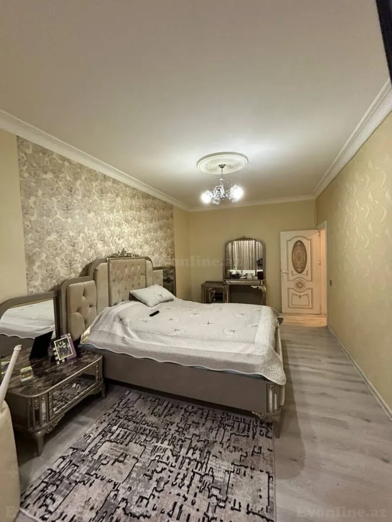 Satılır 5 otaqlı Mənzil Köhnə tikili 130 m² Yeni Yasamal - şəkil 7